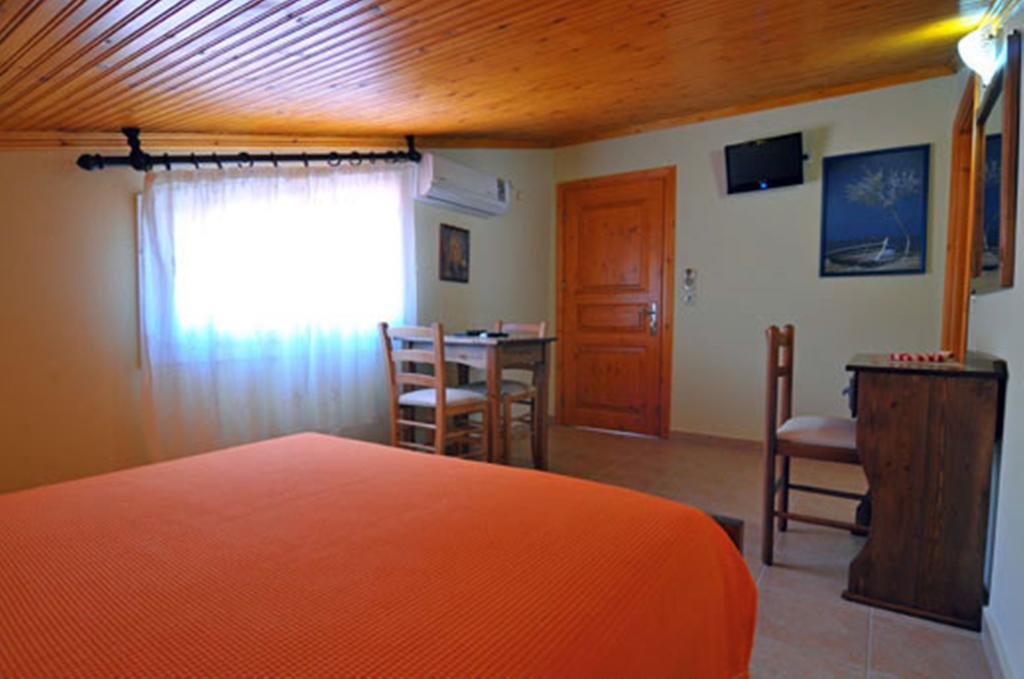 Sikoudis Gorgona Beach Skala Rachoni (Thasos) Quarto foto